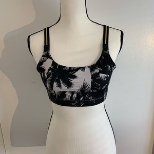 Maya Sports bra (Fabletics)